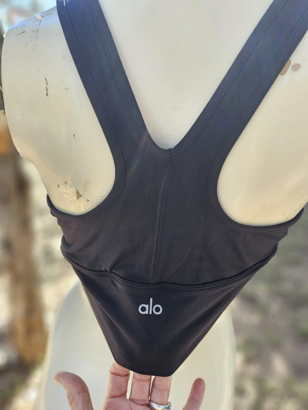 ALO Yoga Black Ruched V-Neck Sports Bra L